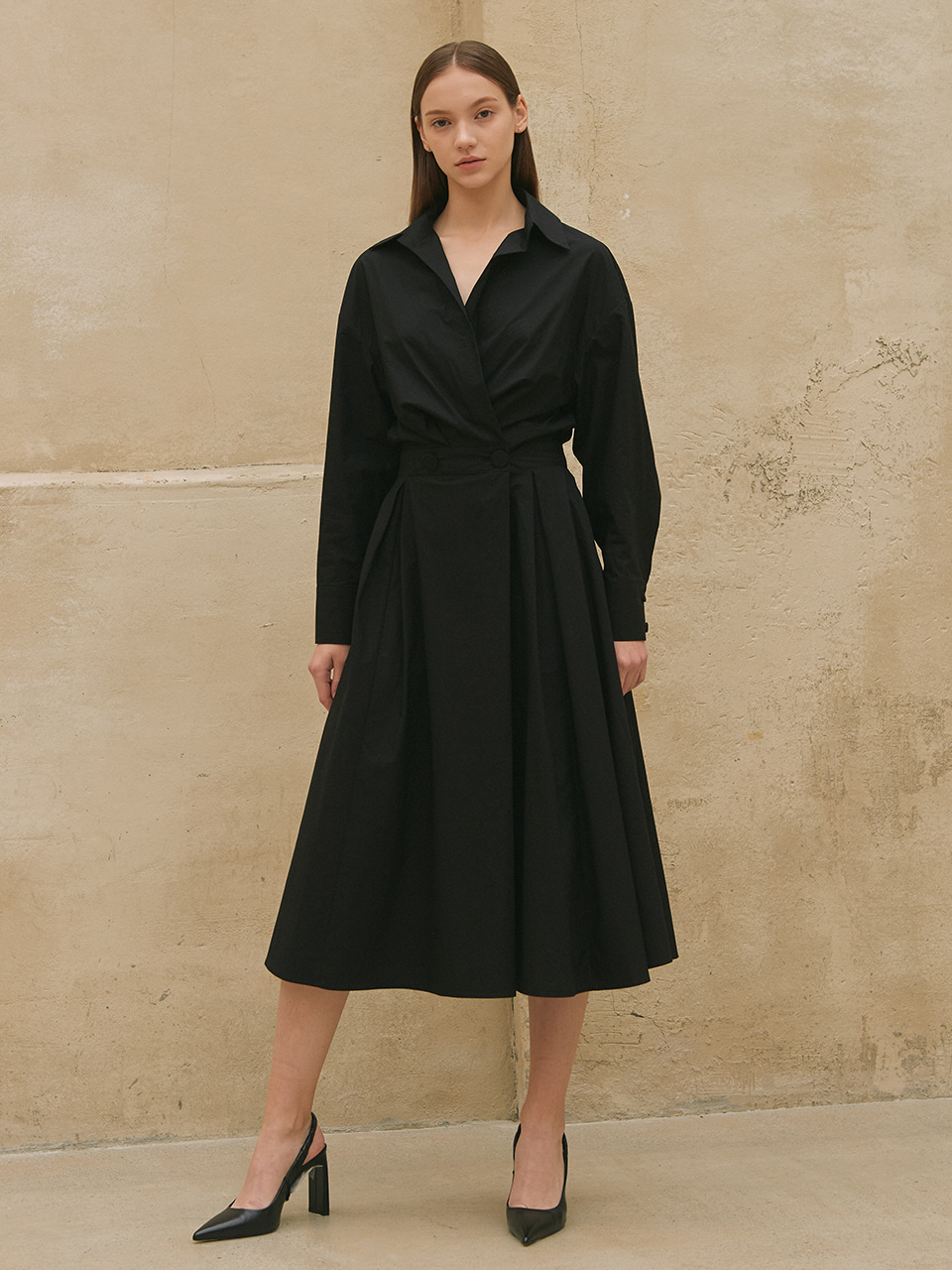 [신민아 착용] SHIRT COLLAR FLARED LONG DRESS [BEIGE][BLACK]